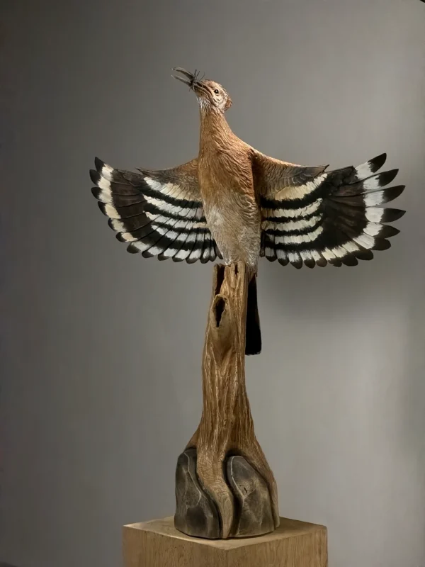 medine paukscio skulptura