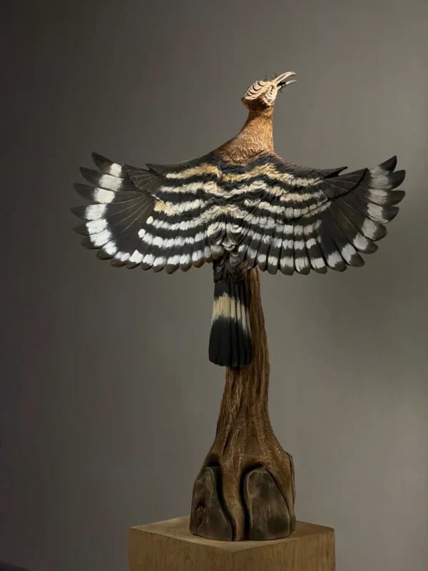 medine paukscio skulptura