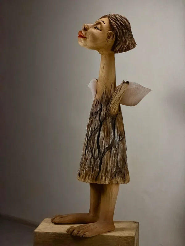 Angelas raudonom lūpom